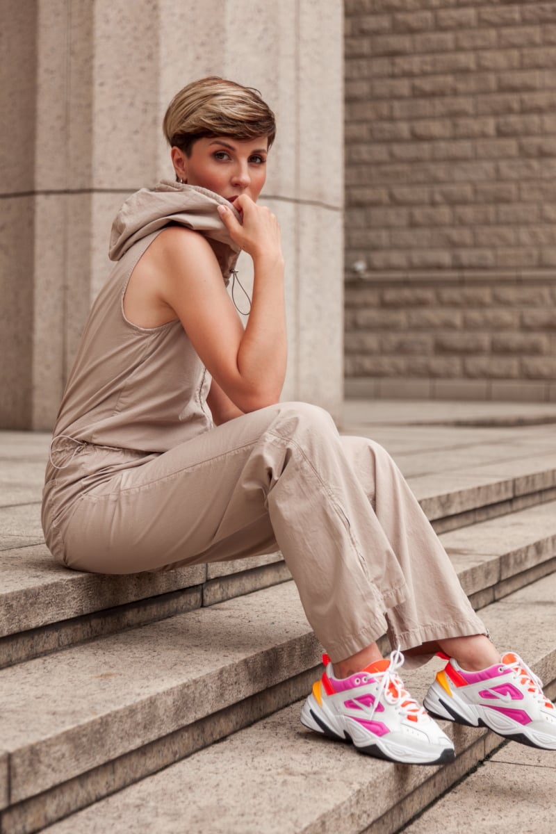 Shanghai downtown minimalistic photography of a beautiful woman AlCl10
