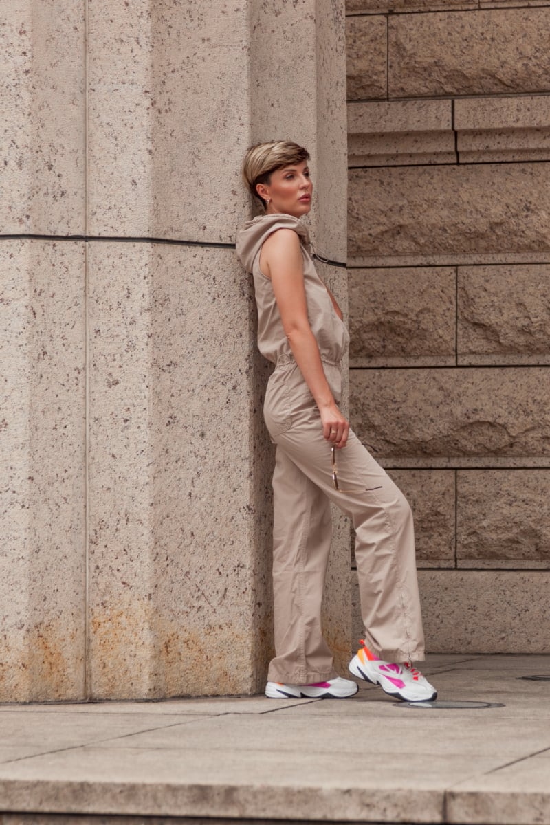 Shanghai downtown minimalistic photography of a beautiful woman AlCl16